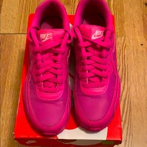 Air Max 90’s laser fuchsia